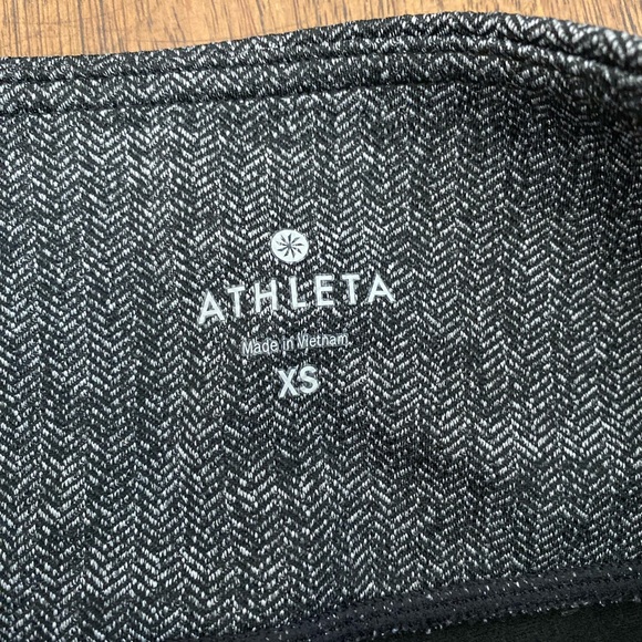 Athleta Girl • Moto Zippered Dark Gray & Black Herringbone Leggings • Size XS - Picture 2 of 3